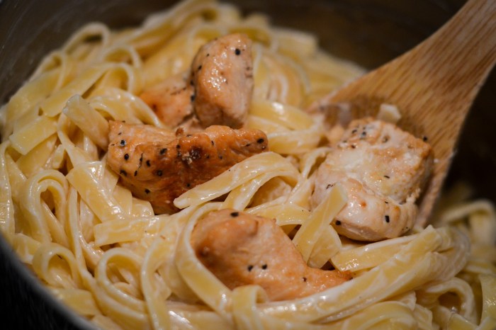 Shrimp alfredo recipe with jar sauce