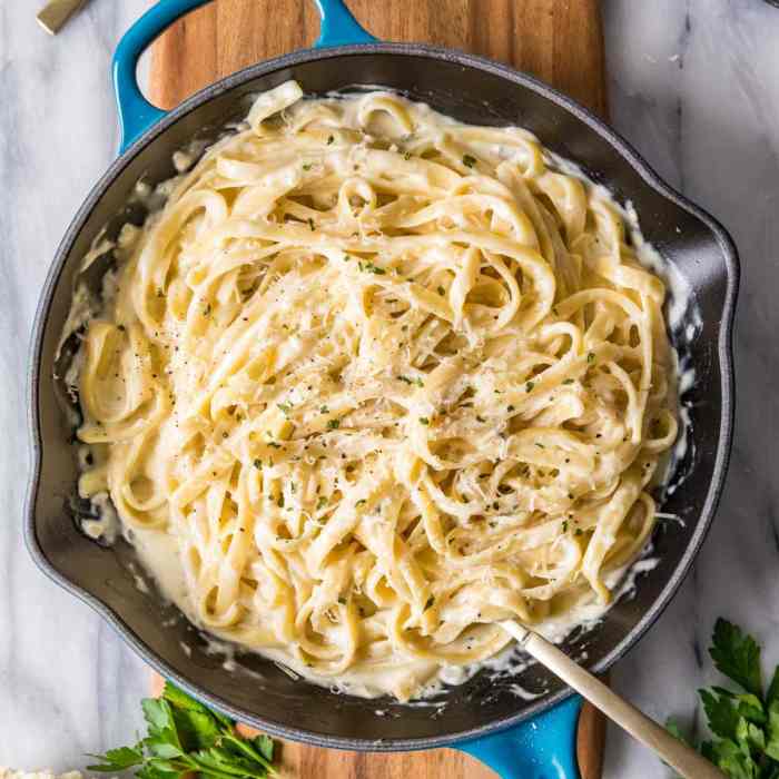 Alfredo fettuccine fettucini makanan weeknight dinners khas lemons loveandlemons lightened spaghetti creamy parmesan