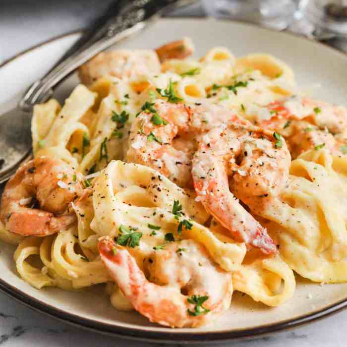 Shrimp alfredo recipe with jar sauce