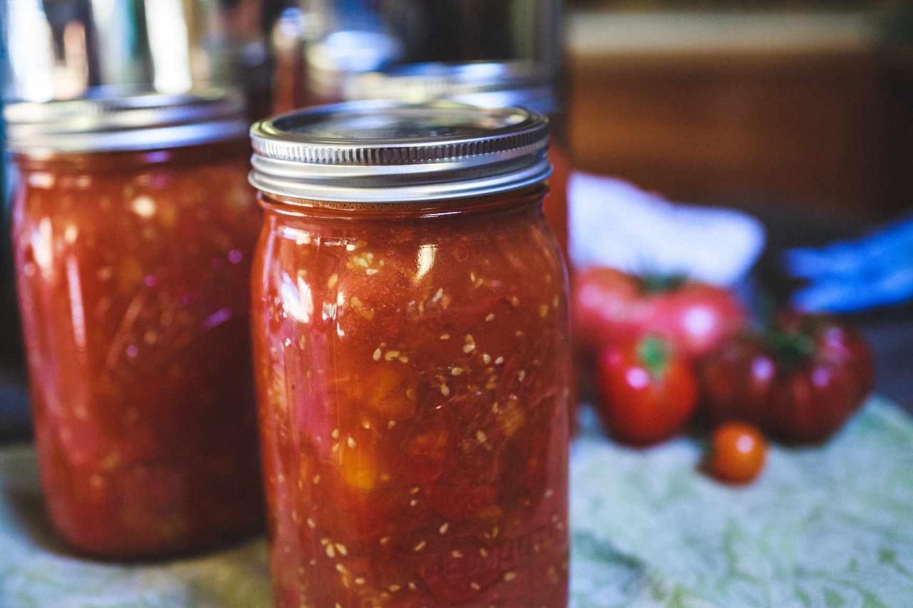 Recipe for canned tomato sauce